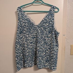 EUC Reitmans Sleeveless Print Blouse - Large